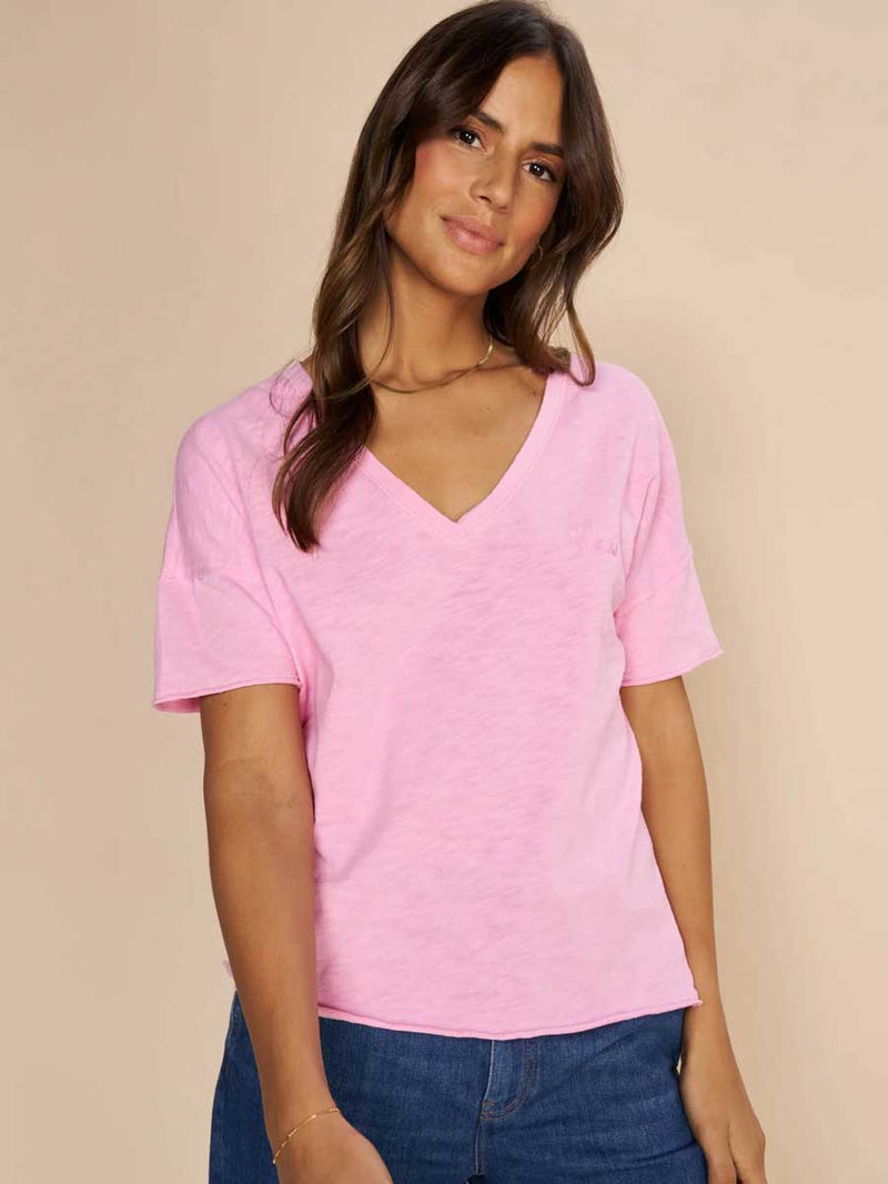 Glory V-Neck Tee - Begonia Pink