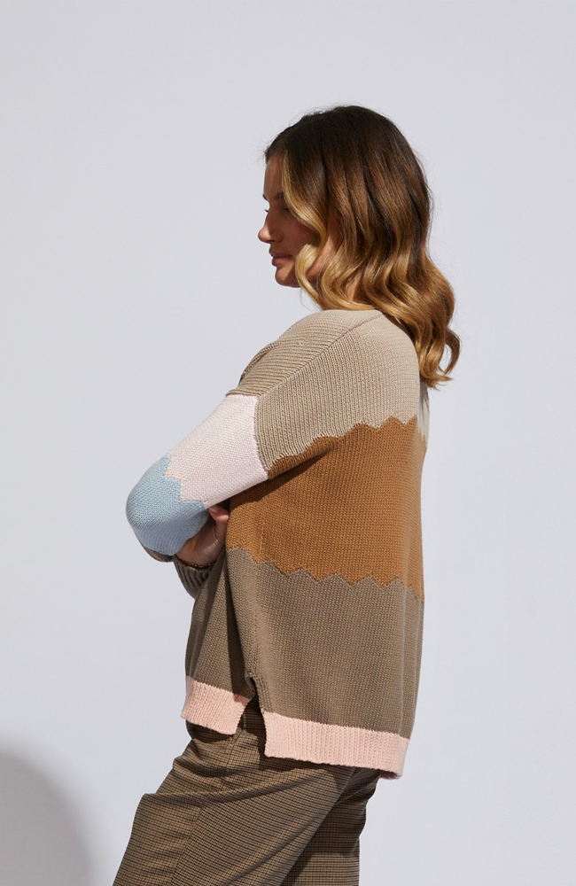 Ziggy Zag V Neck Jumper - Neutrals