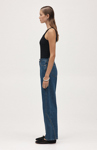 Curve Seam Jean II - Blue Denim