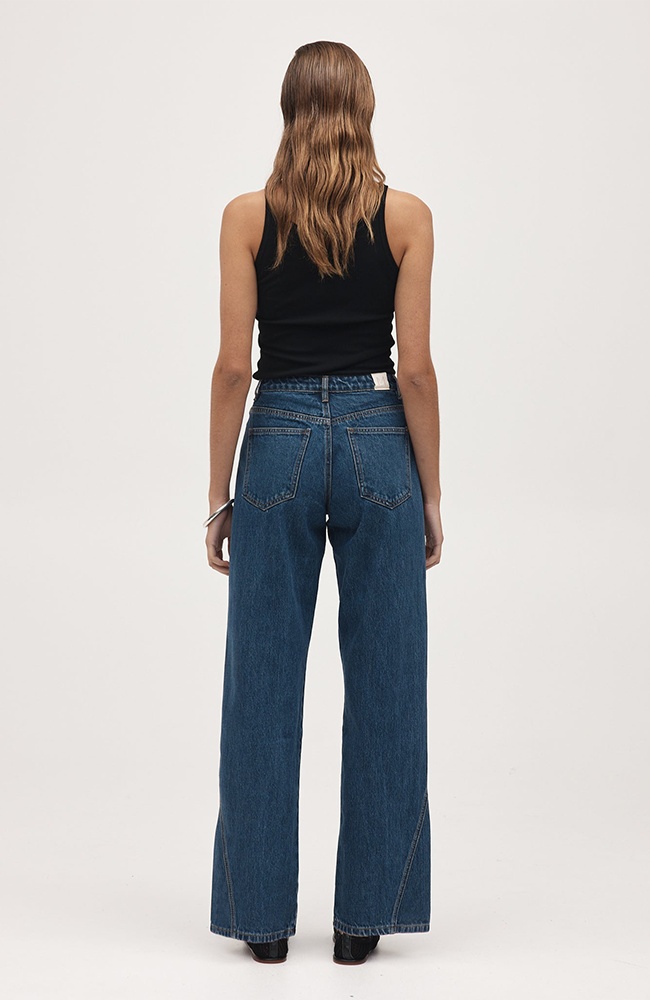 Curve Seam Jean II - Blue Denim